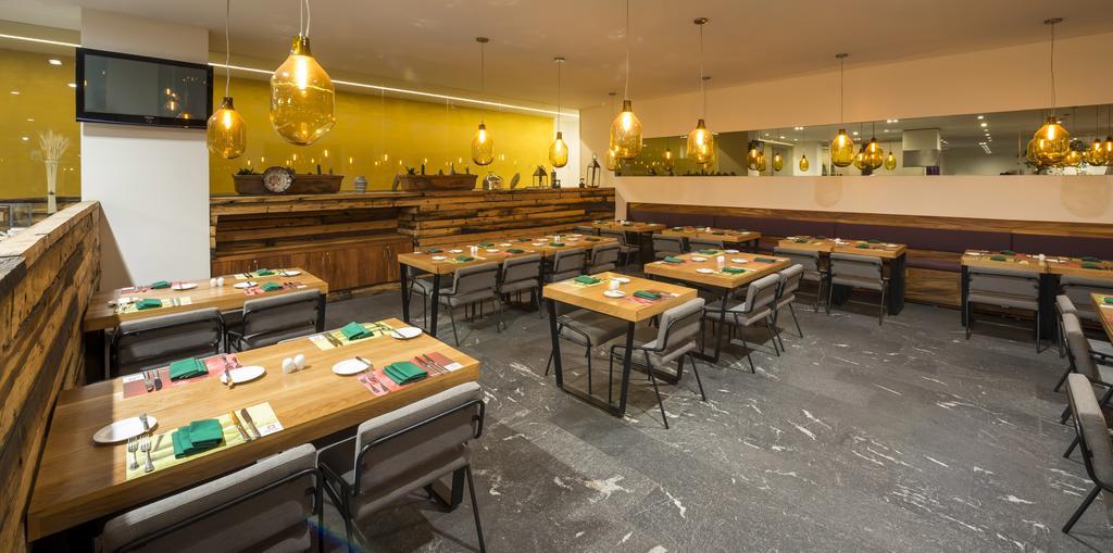 Camino Real Puebla Hotel & Suites Εξωτερικό φωτογραφία